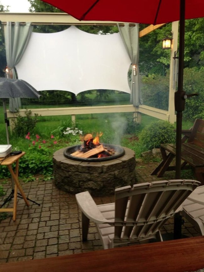 Home had a outdoor wide screen movie screen. Great