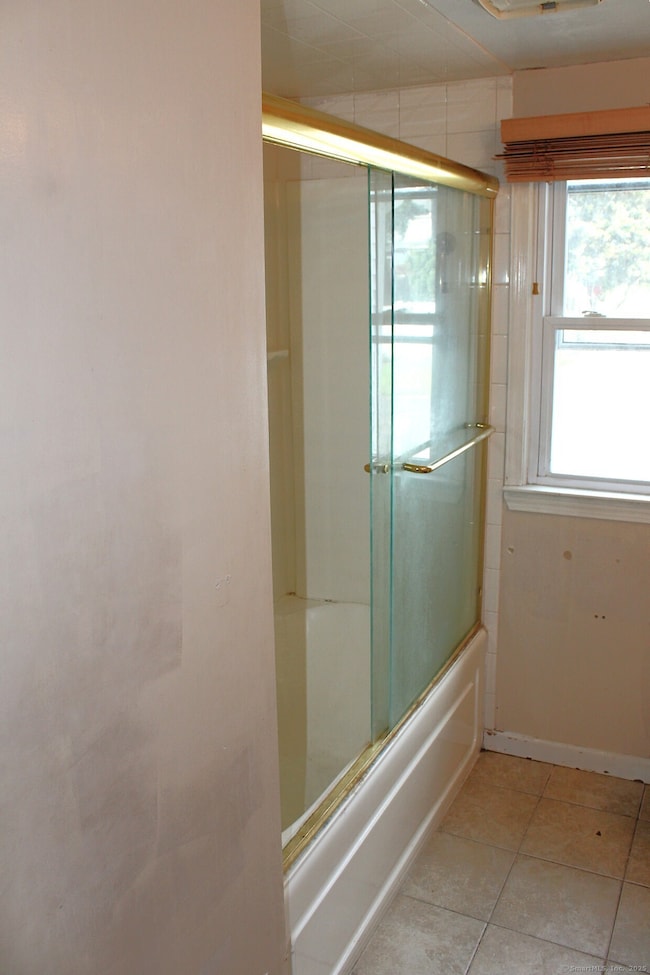 17 Guilford Ct, East Haven, CT 06512 - photo 7