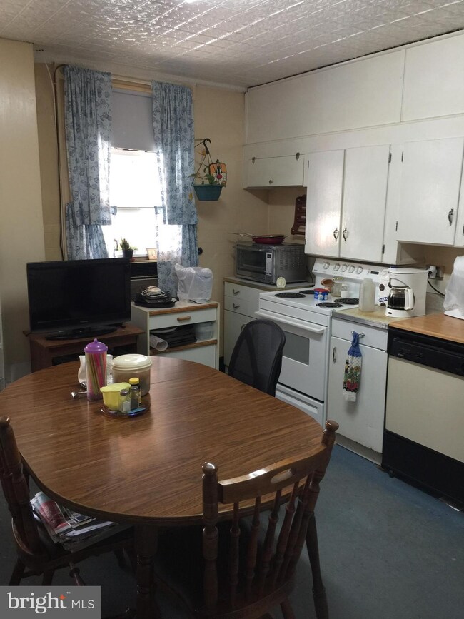 3539 Keswick Rd, Baltimore, MD 21211 - photo 4