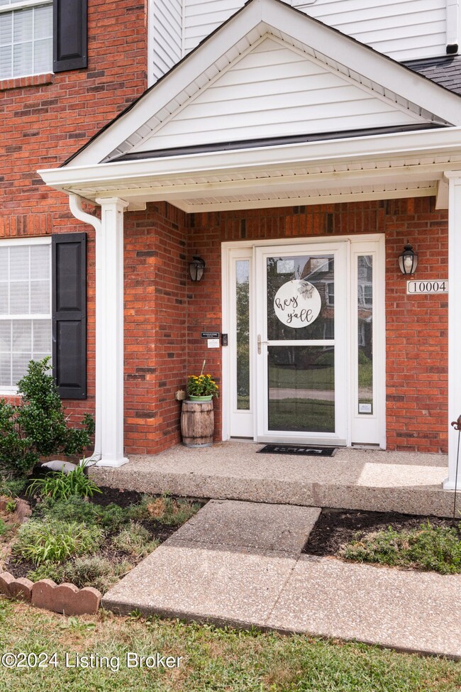 10004 Hornbeam Blvd, Louisville, KY 40228 - photo 4