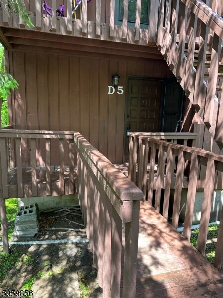 5 Village Way unit 5, Vernon, NJ 07462 - photo 2