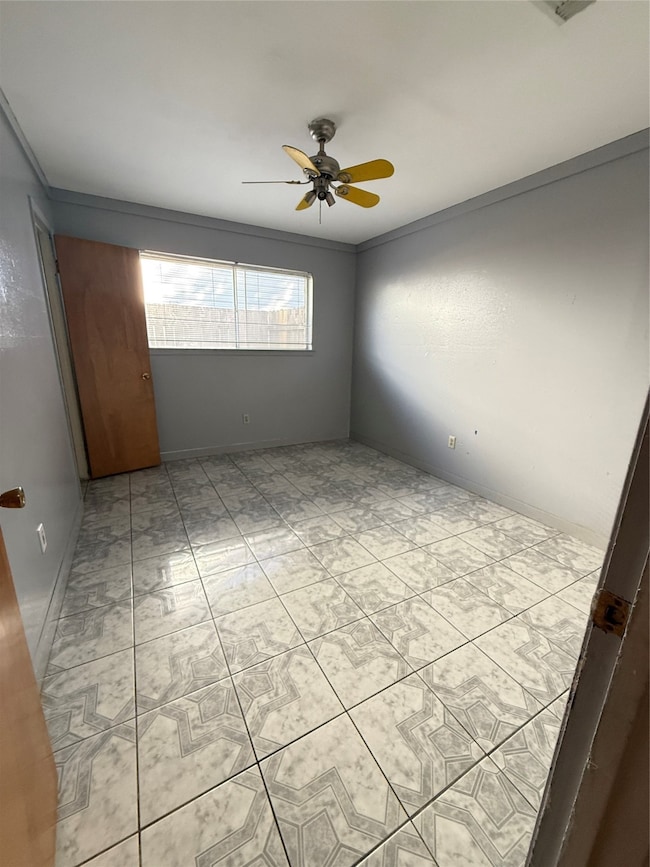 10831 Overlea Dr, Houston, TX 77089 - photo 5