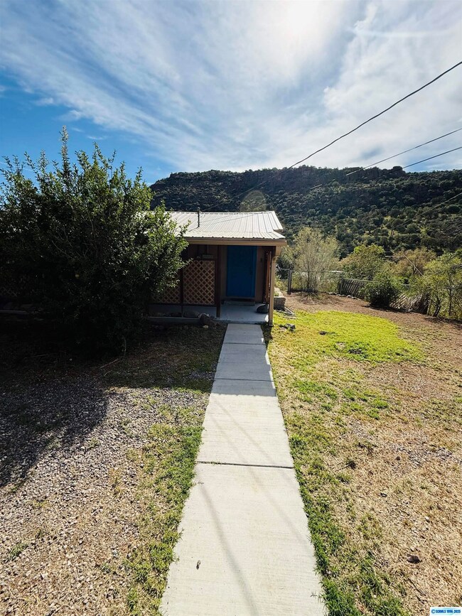 421 E Elm St, Bayard, NM 88023 - photo 2