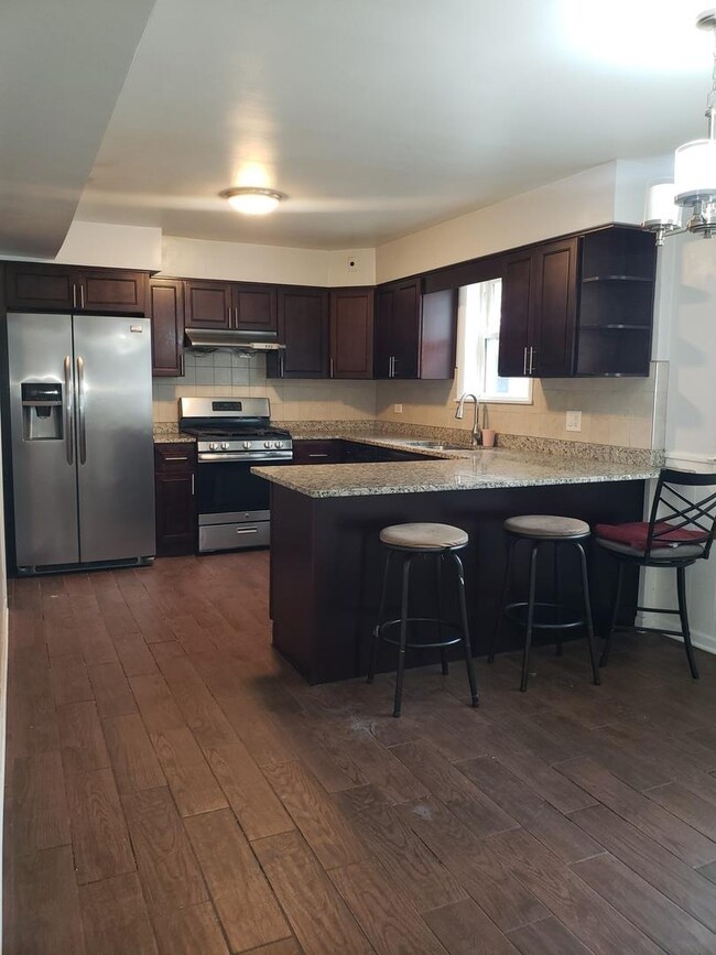 6151 N Richmond St unit 2, Chicago, IL 60659 - photo 5