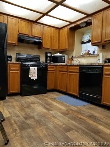 108 E 10th St S, Claremore, OK 74017 - photo 2