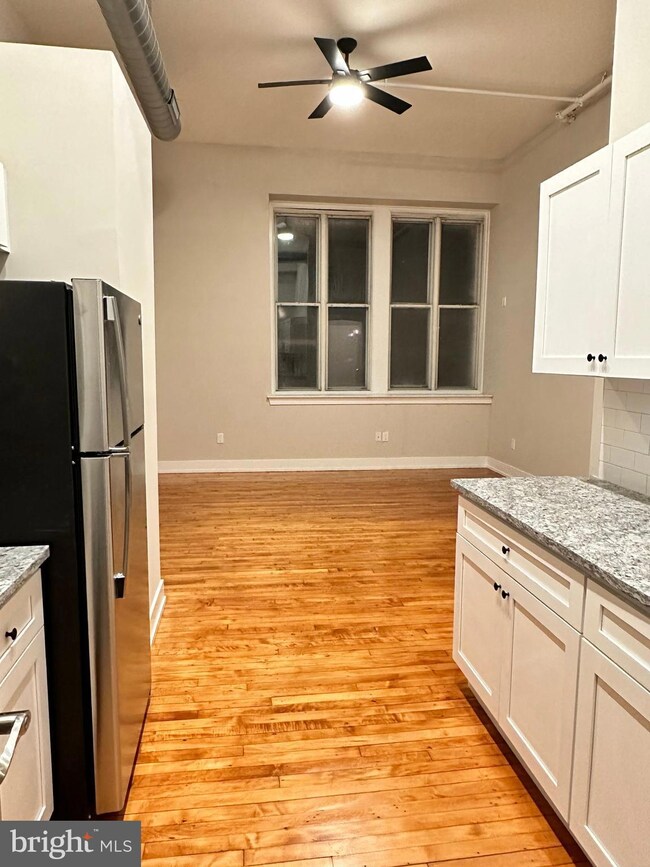 4629 E Thompson St unit 42, Philadelphia, PA 19137 - photo 5