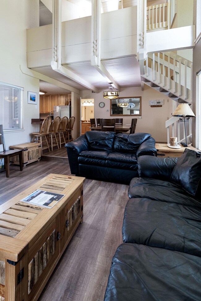 17652 Tennis Village unit 37, Sunriver, OR 97707 - photo 6