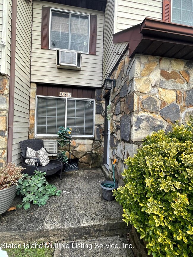 18A Fuller Ct, Staten Island, NY 10306 - photo 2