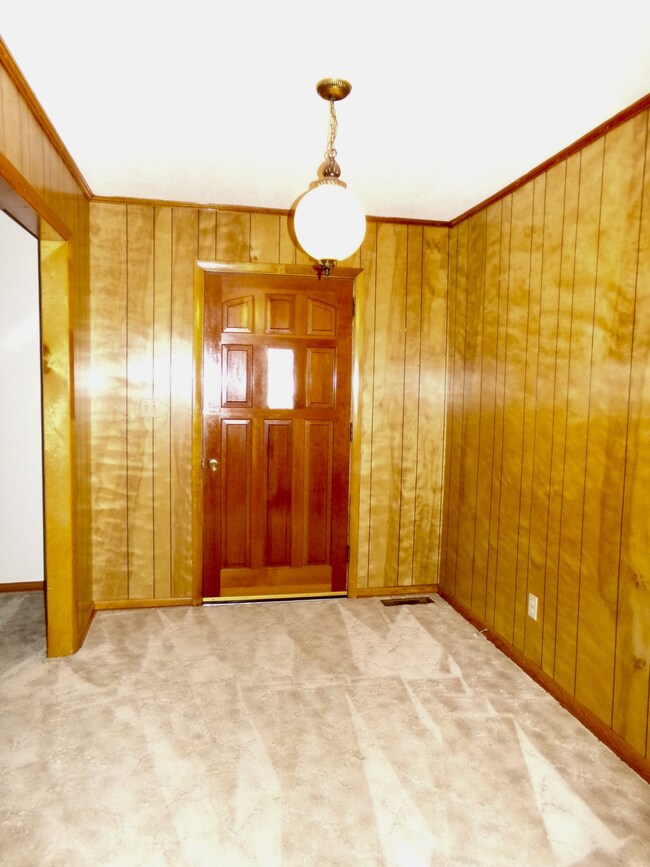 1701 Kefauver St, Manchester, TN 37355 - photo 2