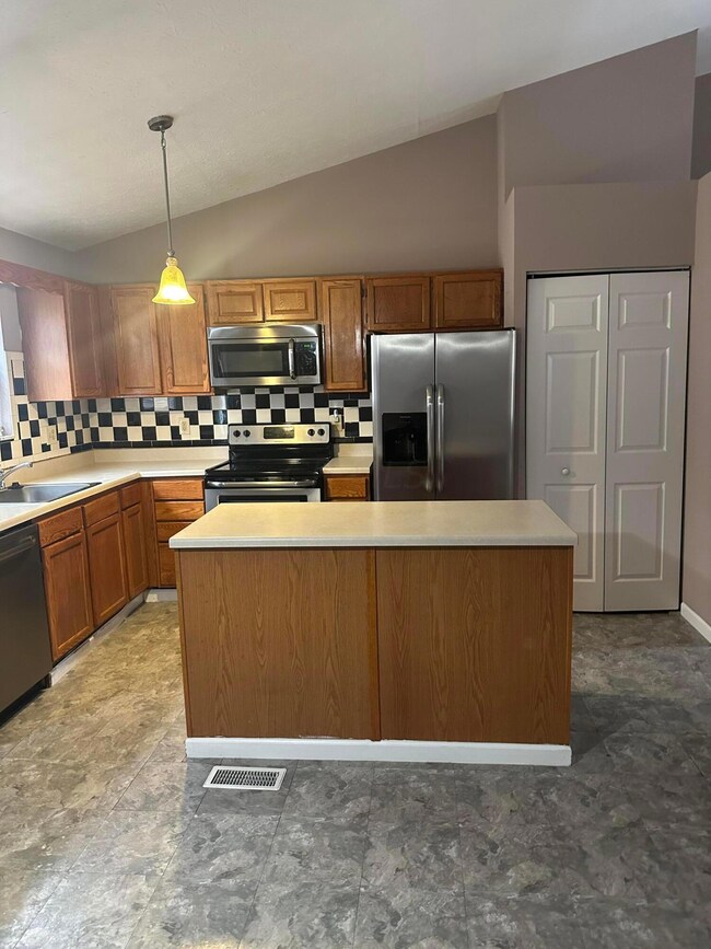 Eat In Kitchen