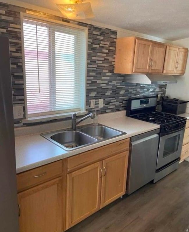 8155 S Redwood Rd unit 142B, West Jordan, UT 84088 - photo 4