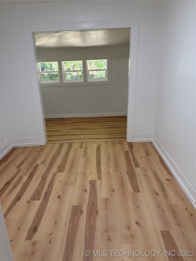 119 N Columbia Ave, Tulsa, OK 74110 - photo 6