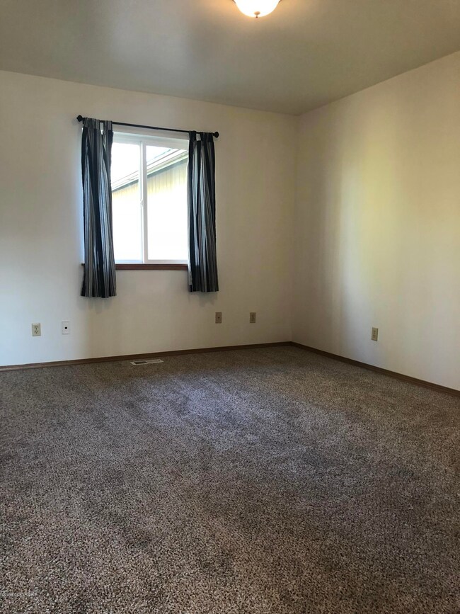 2800 S Old Knik Rd unit 1, Wasilla, AK 99654 - photo 7