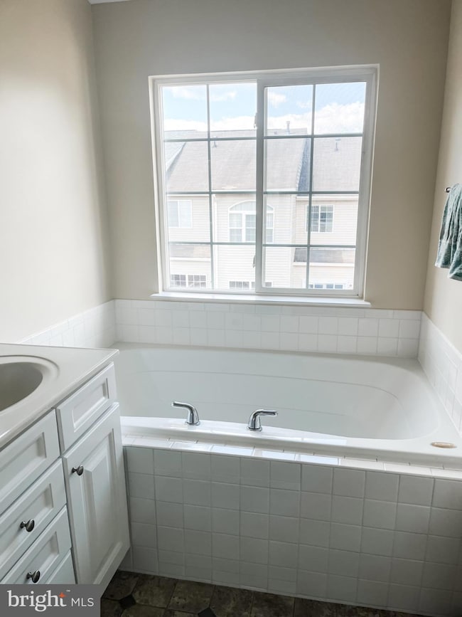 6637 Roderick Loop, Gainesville, VA 20155 - photo 5