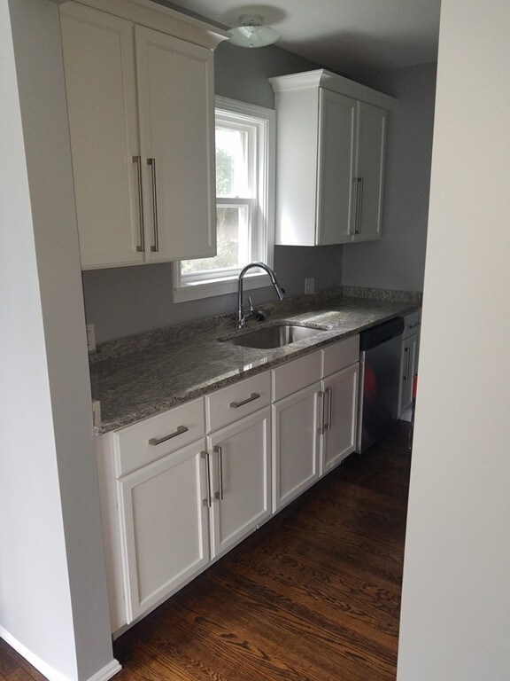 33 Havelock Rd, Worcester, MA 01602 - photo 7