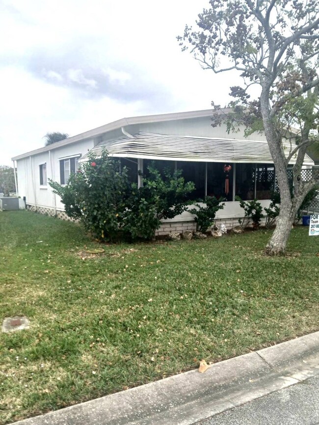 8775 20th St unit 608, Vero Beach, FL 32966 - photo 3