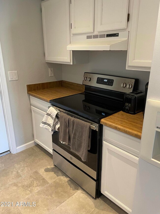 1206 W Los Arboles Place, Chandler, AZ 85224 - photo 7