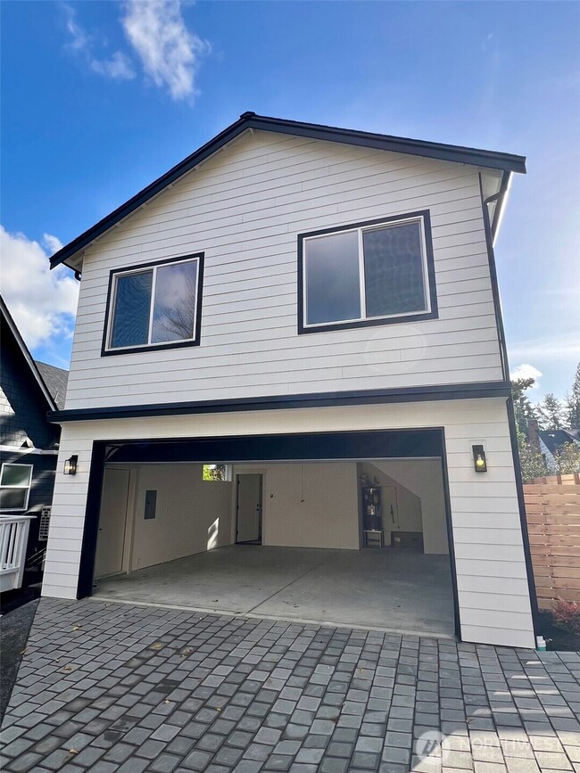 10813 24th Ave NE, Seattle, WA 98125 - photo 3