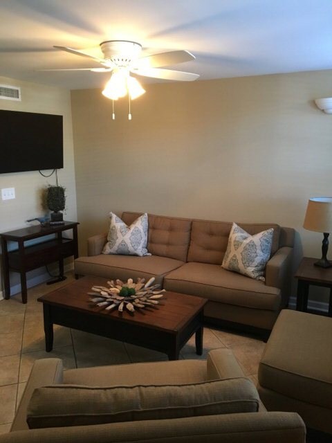 375 Genelda Ave unit 4, Auburn, AL 36832 - photo 2