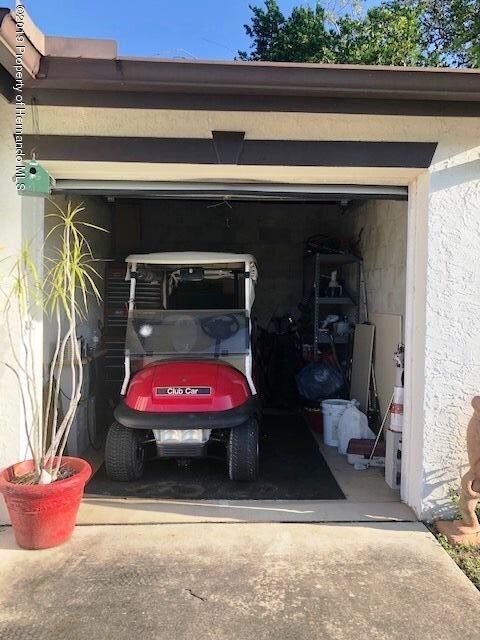 GOLF CART GARAGE