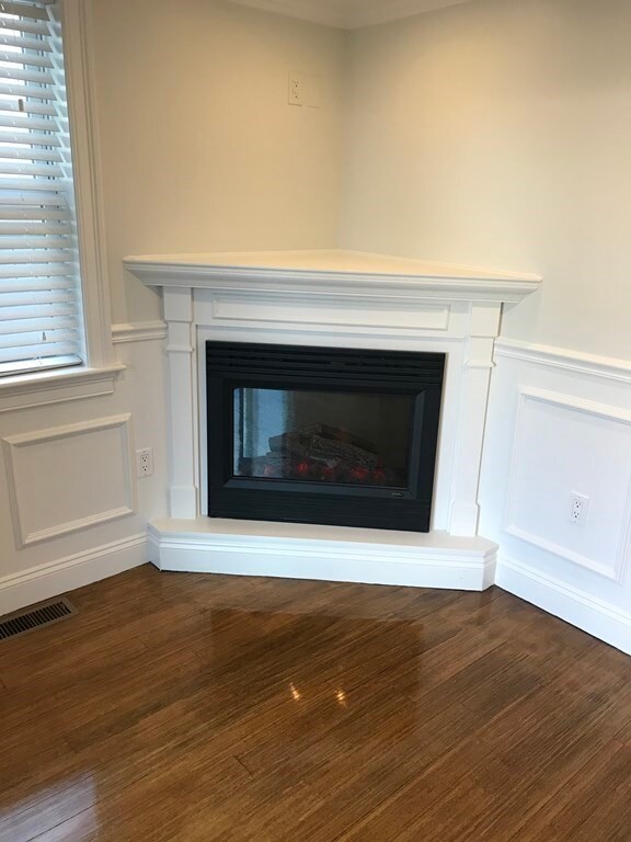 42 Quarry St unit 1, Quincy, MA 02169 - photo 5