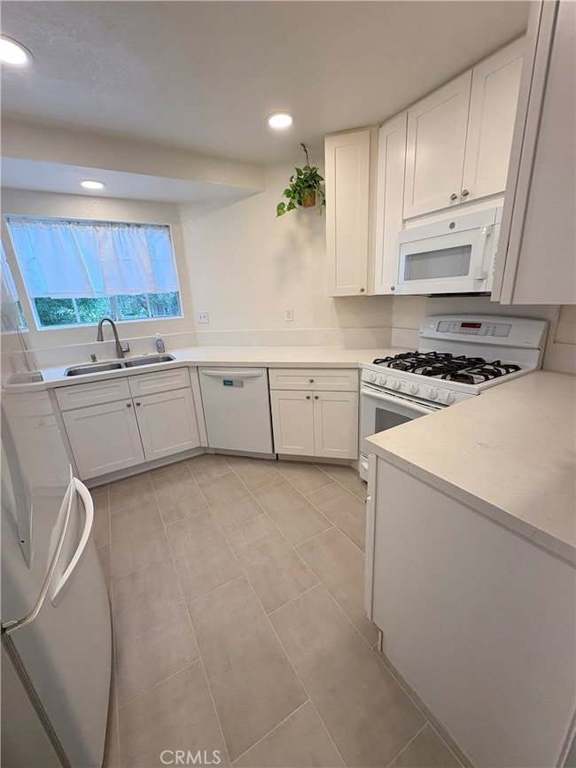 24324 Val Verde Ct unit 224, Laguna Hills, CA 92653 - photo 4