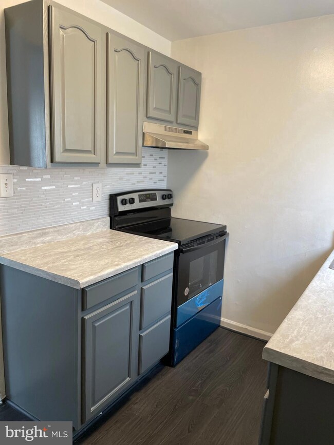 3506 Chadwick Ct, Temple Hills, MD 20748 - photo 5