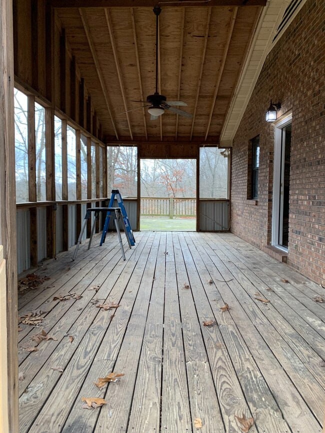 70 Lakeview Ln, Stewart, TN 37175 - photo 6