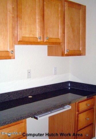 FL House Computer Hutch Work Area