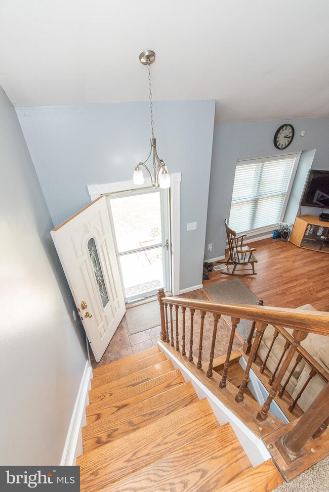 215 Sandhill Rd, Essex, MD 21221 - photo 5