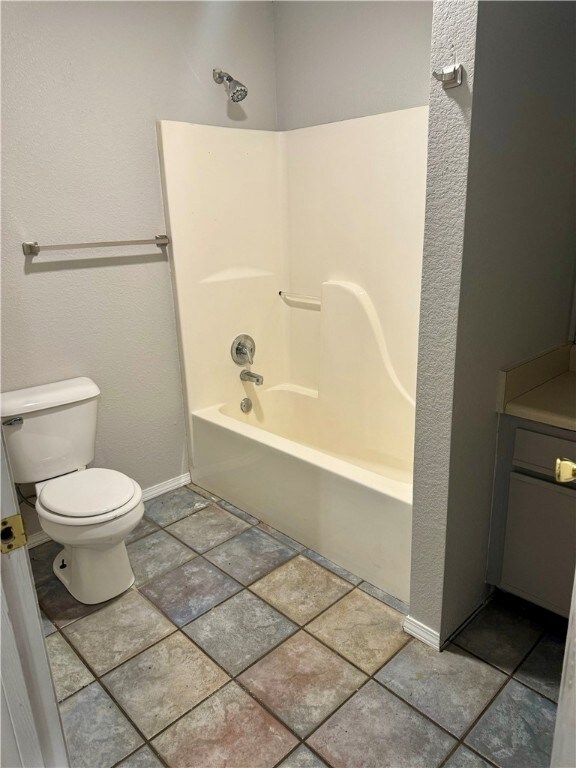 201 S Baggett St unit 2, Prairie Grove, AR 72753 - photo 5