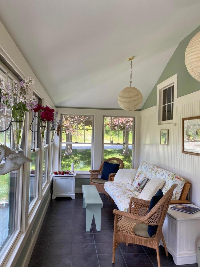 6-sunroom 8681