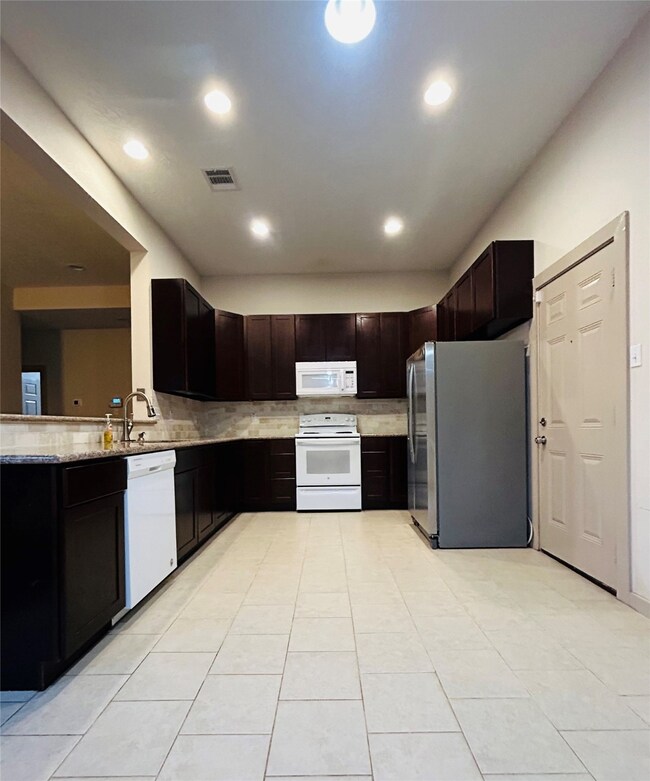 938 Conklin St, Houston, TX 77088 - photo 7