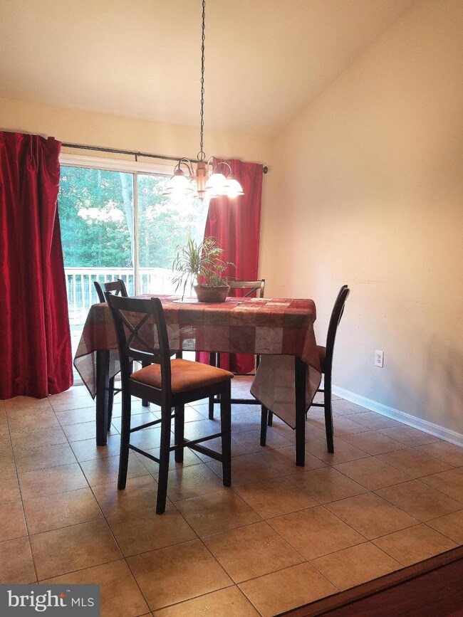 36009 Wilderness Shores Way, Locust Grove, VA 22508 - photo 4