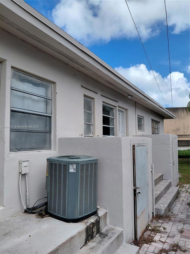 640 NW 77th St unit 1, Miami, FL 33150 - photo 7