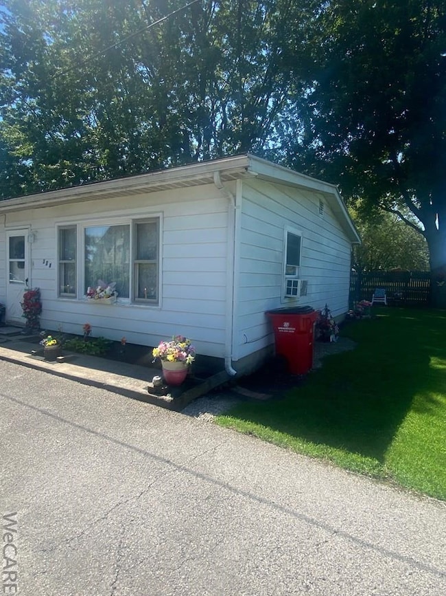 328 E Highland Ave, Ada, OH 45810 - photo 3