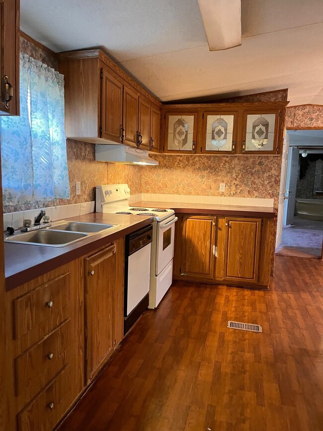 48 Webster Rd, Crawfordville, FL 32327 - photo 6