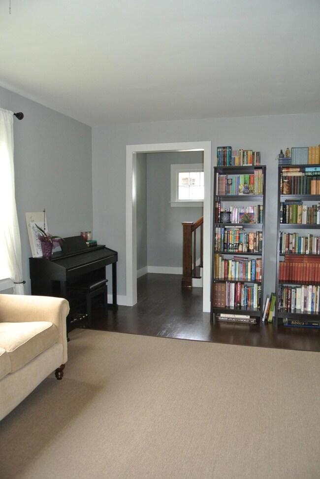 1036 Aberdeen St NE, Grand Rapids, MI 49505 - photo 4