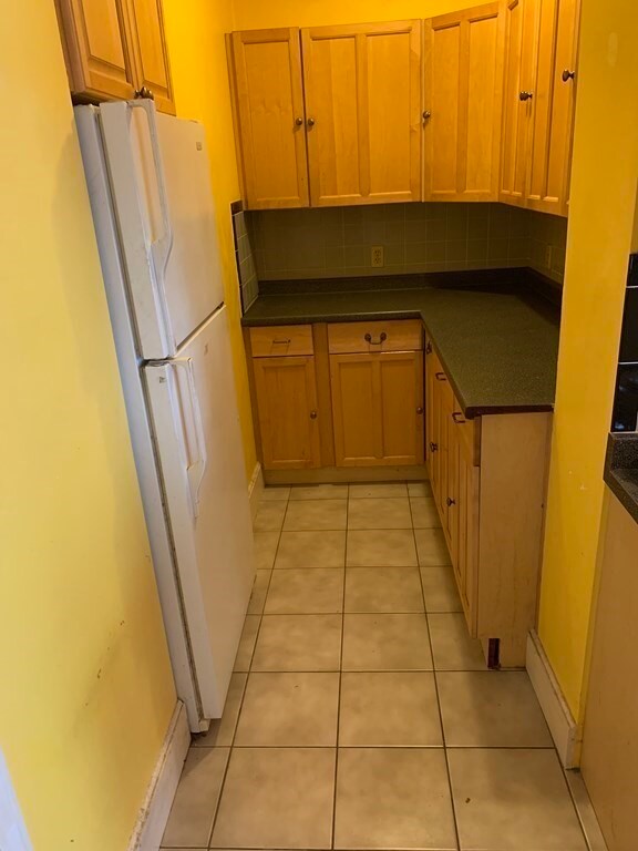 48 Cypress St unit 1, Watertown, MA 02472 - photo 3