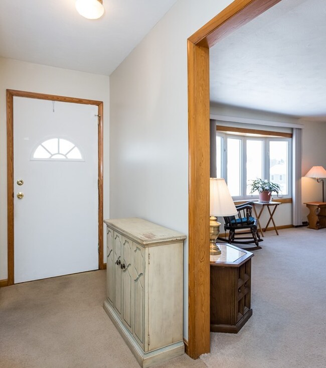 55 Haviland St, Ludlow, MA 01056 - photo 3