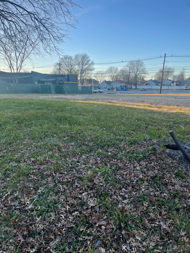 1022 U S Route 1, Avenel, NJ 07001 - photo 4