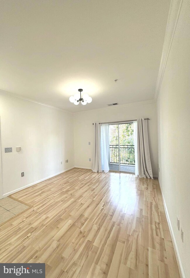 12909 Centre Park Cir unit 305, Oak Hill, VA 20171 - photo 6