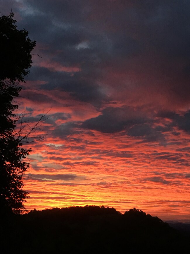 408 Hidden Ridge Rd, Pomfret, VT 05068 - photo 2