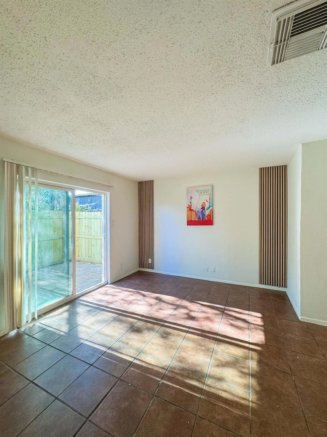 5810 Sweeney Cir unit D, Austin, TX 78723 - photo 2