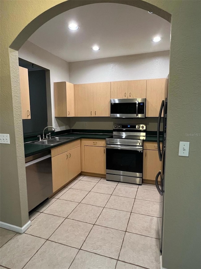 16304 Parkstone Palms Ct, Tampa, FL 33647 - photo 6