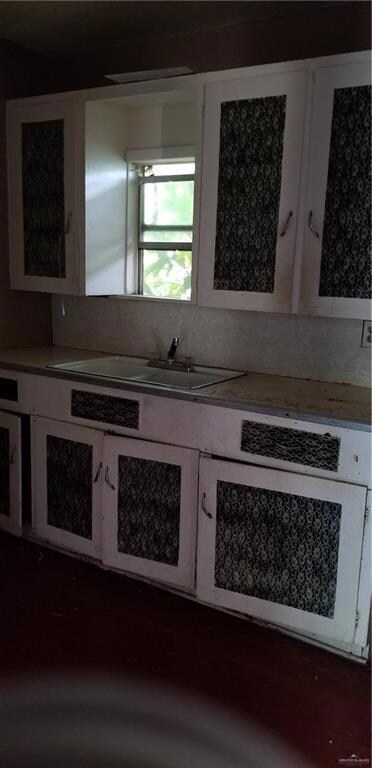 823 S Fm 493, Donna, TX 78537 - photo 4