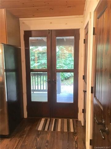 Main Cabin: Original hardwood door; character ever