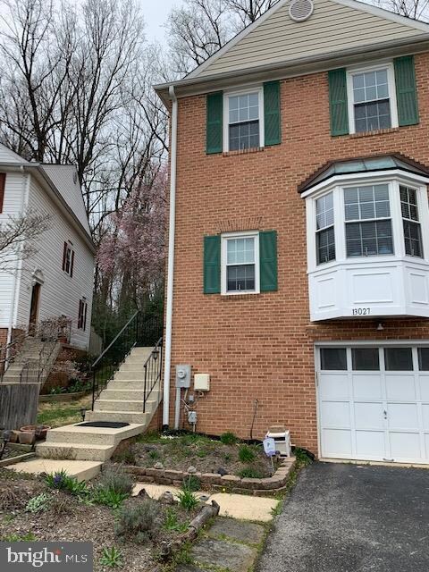 13027 Silver Maple Ct, Bowie, MD 20715 - photo 2