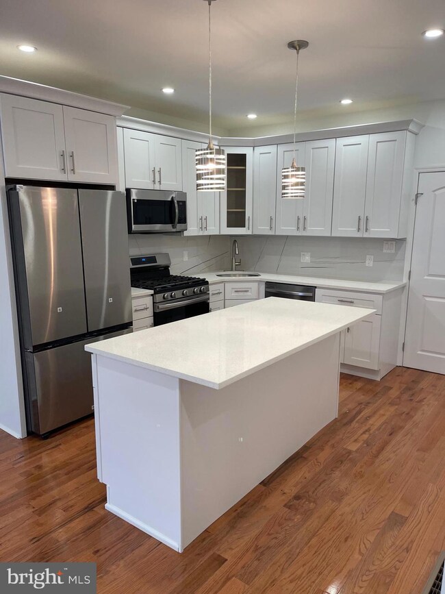 4723 Fowler St, Philadelphia, PA 19127 - photo 6