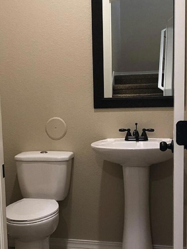 13653 Ness Ave, El Paso, TX 79928 - photo 6